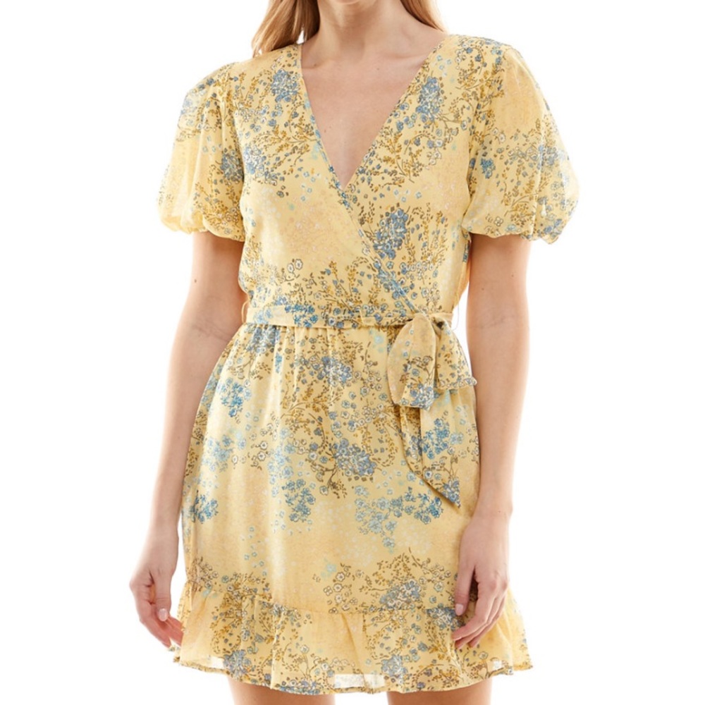 Speechless Juniors' Floral-Print Puff-Sleeve Dress